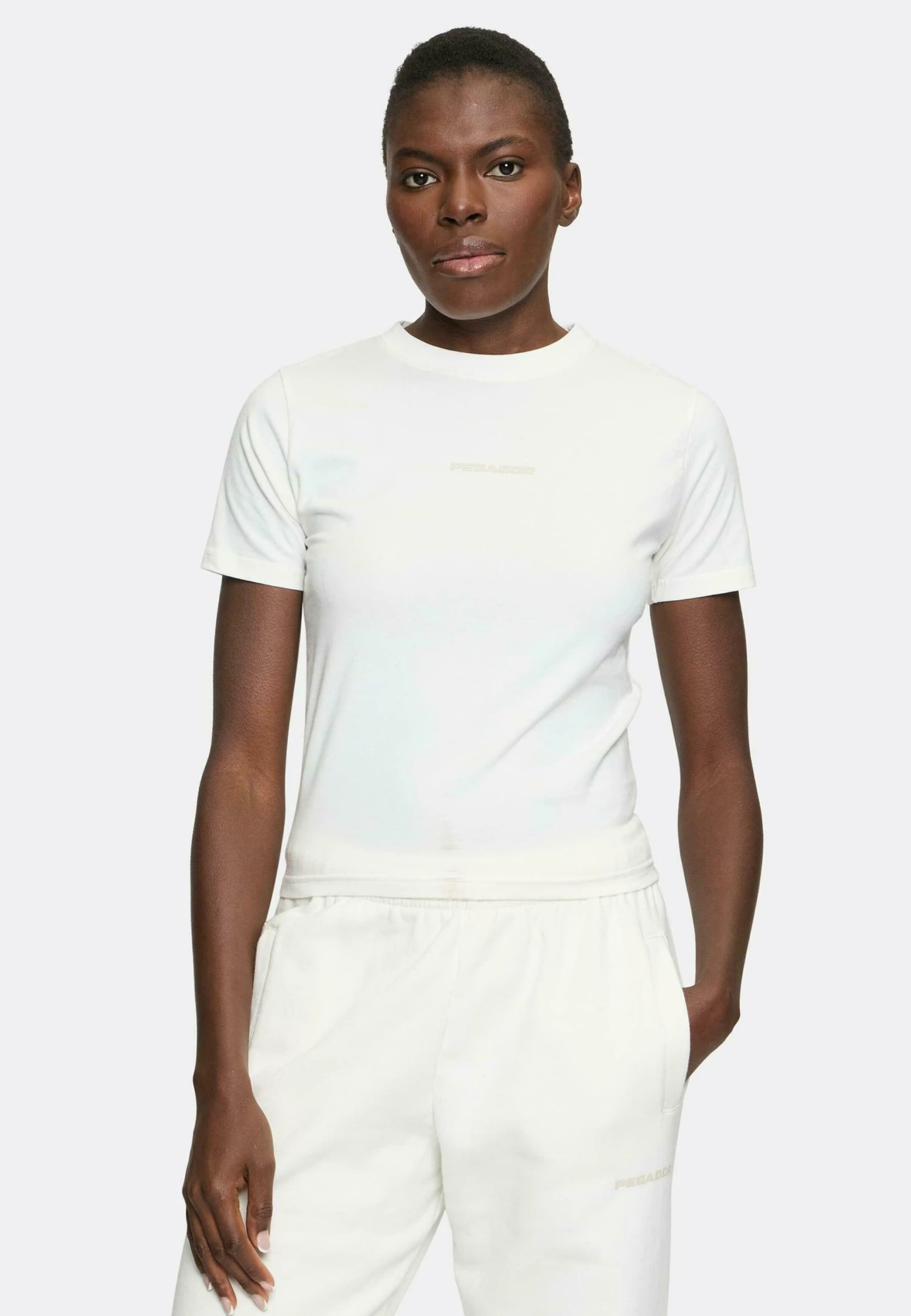 Pegador YONA - Basic T-shirt - White Wash 1 Pegador YONA - Basic T-shirt - White Wash