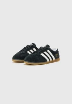 Adidas Originals GAZELLE LO PRO W - Trainers - Black/white/gum -Friboo Verkauf Geschaft c254944d46bb4117b061a007acc4142a