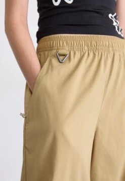 ACTIVITORIUM PANT - Trousers - Parachute Beige/light Khaki/mosswood Brown/summit White -Friboo Verkauf Geschaft cdfd2730193c43548abc4e49593e9170