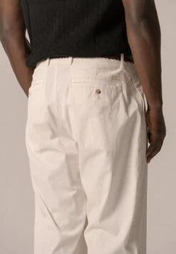 STRIPED TROUSERS UNISEX - Trousers - Antique White -Friboo Verkauf Geschaft cee8105cd1294fea8ec8b0d2f9648df9