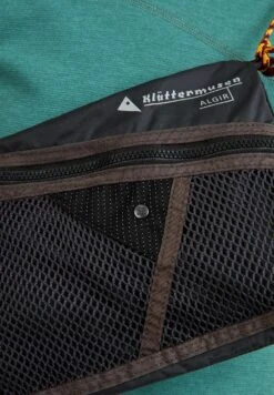 Klättermusen ALGIR ACCESSORY BAG MEDIUM - Cross Body Bag - Raven 14 Klättermusen ALGIR ACCESSORY BAG MEDIUM - Cross Body Bag - Raven -Friboo Verkauf Geschaft d039e6221f824f64bfb3d5350417a86c