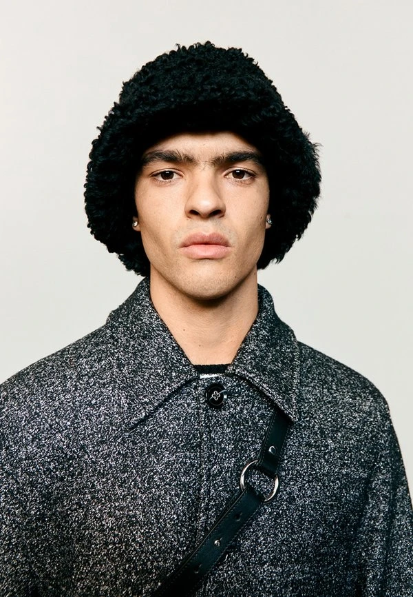 URBAN CLASSICS TRAPPER HAT - Mütze - Black 6 URBAN CLASSICS TRAPPER HAT - Mütze - Black – Bild 6