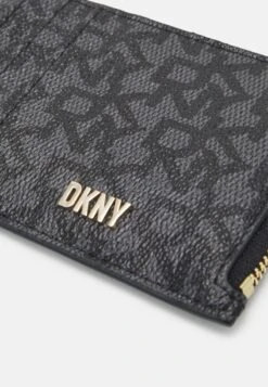 DKNY BRYANT ZIP CARD HOLDER LOGO - Geldbörse - Black 9 DKNY BRYANT ZIP CARD HOLDER LOGO - Geldbörse - Black -Friboo Verkauf Geschaft d85beeffc7e048d4acc80b418c43896e