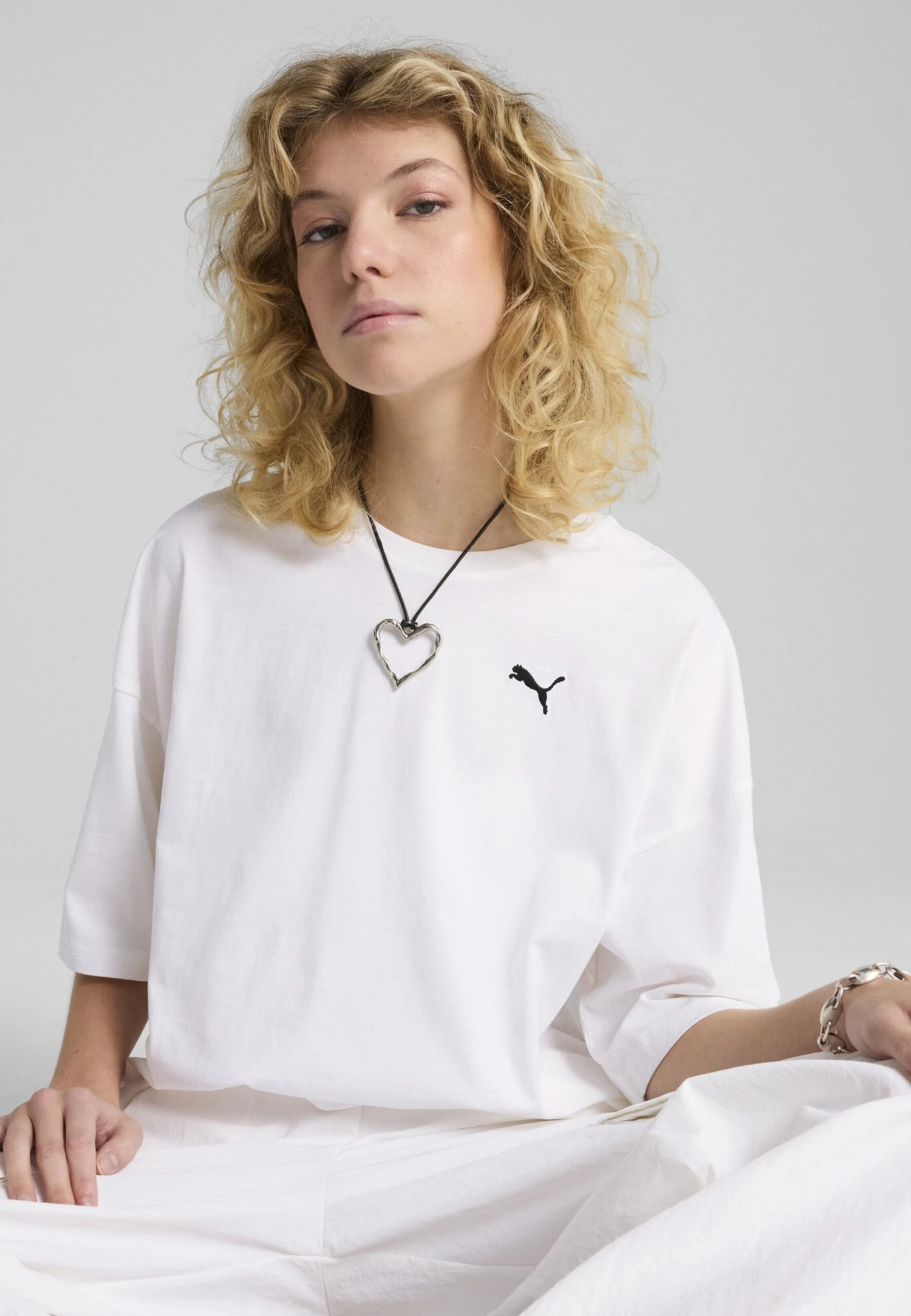 Puma WARDROBE ESS KURZES - Basic T-shirt - White 4 Puma WARDROBE ESS KURZES - Basic T-shirt - White – Bild 4