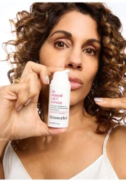 This Works IN TRANSIT VIT C SERUM - Serum