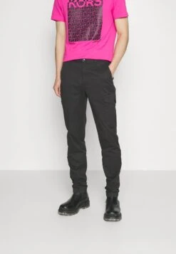 Michael Kors STRETCH - Cargohose - Black 11 Michael Kors STRETCH - Cargohose - Black -Friboo Verkauf Geschaft daca86ce4671423a8470428020edba28 1