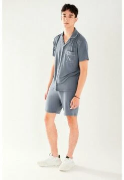 Nachtwäsche Set - Dark Grey -Friboo Verkauf Geschaft e1a8fed0920a4f3cb235239590c7e348