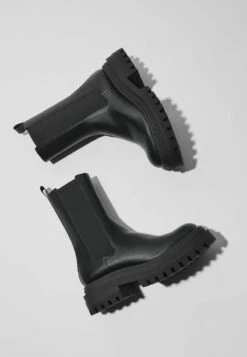 BERSHKA WITH ELASTIC PANELS - Plateaustiefelette - Black -Friboo Verkauf Geschaft e29cff8bb63c4d008bfa5e003e508b69