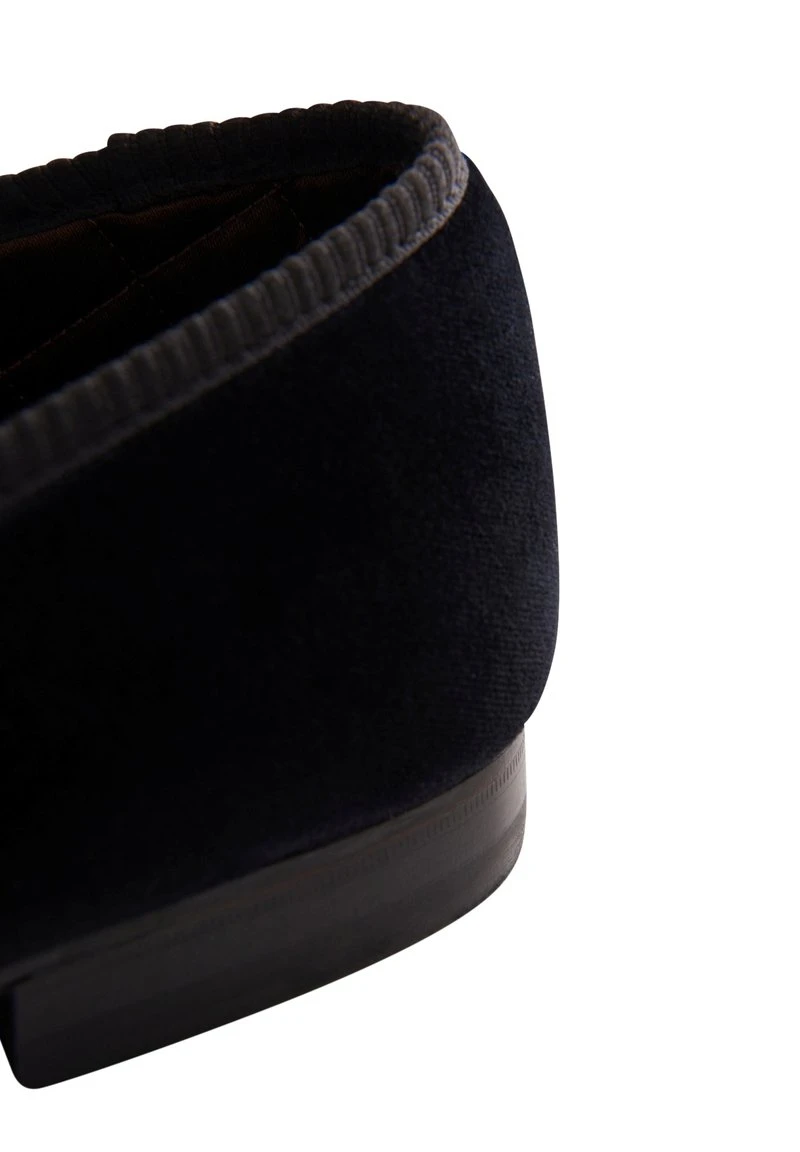 Oscar Jacobson TUXEDO - Slipper - Black 5 Oscar Jacobson TUXEDO - Slipper - Black – Bild 5