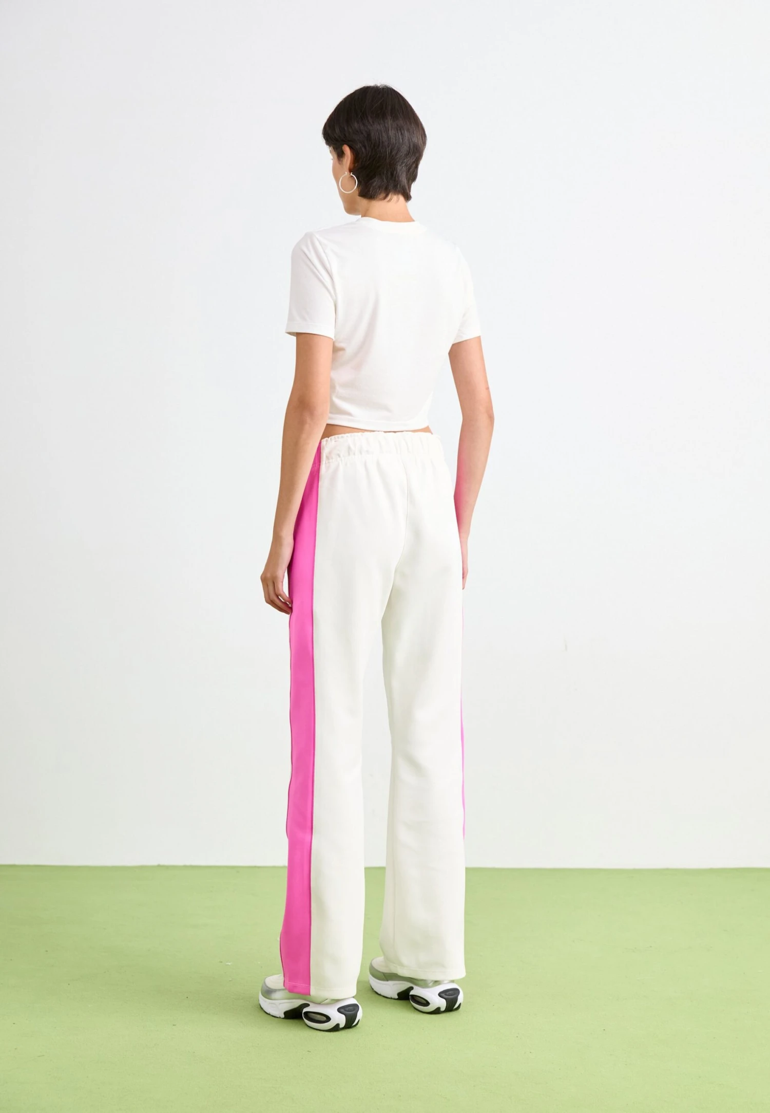 Nike Sportswear Tracksuit Bottoms - Sail/playful Pink 3 Nike Sportswear Tracksuit Bottoms - Sail/playful Pink – Bild 3