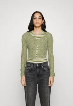 NA-KD BELEN HOSTALET BUTTON DETAIL - Strickjacke - Multi-coloured 8 NA-KD BELEN HOSTALET BUTTON DETAIL - Strickjacke - Multi-coloured -Friboo Verkauf Geschaft ef7045261b414395b61cec86881e69da