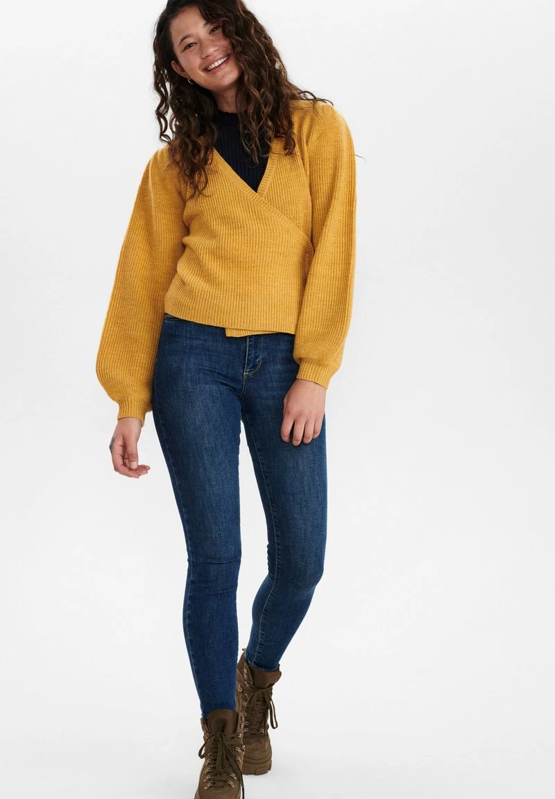 NUAUDREY WRAP - Strickpullover - Golden Spice 2 NUAUDREY WRAP - Strickpullover - Golden Spice – Bild 2