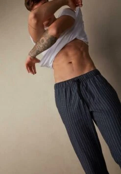 Intimissimi MIT NADELSTREIFENMUSTER - Nachtwäsche Hose - Blau Gessato Denim Mel 8 Intimissimi MIT NADELSTREIFENMUSTER - Nachtwäsche Hose - Blau Gessato Denim Mel -Friboo Verkauf Geschaft f160cae0f1b94864a983e38d784918cc